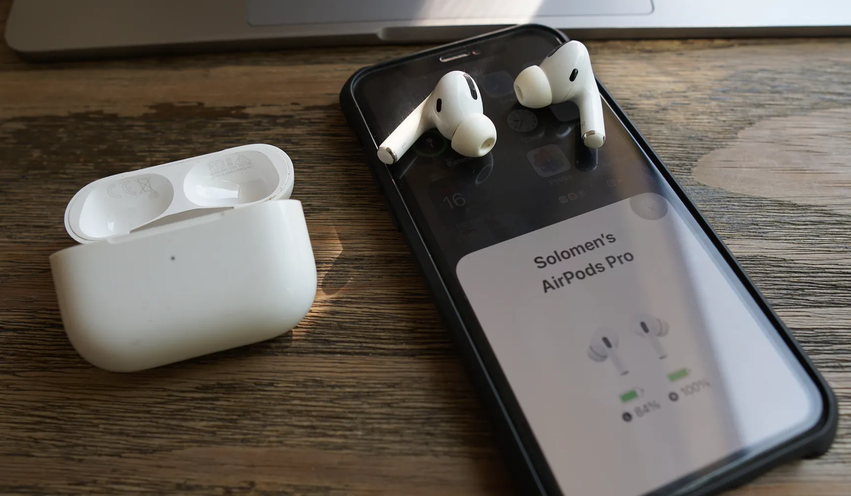 Check Your AirPods Battery Status 