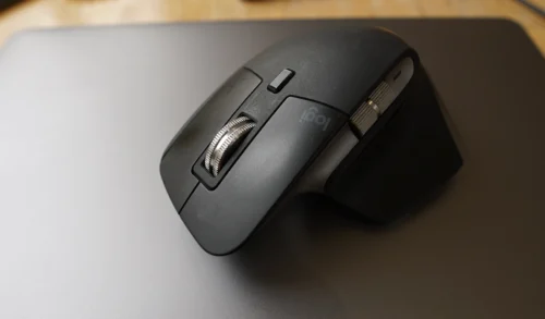 Logitech MX Master 3 – Advanced Wireless Mouse for Mac, Ultrafast Scrolling, Ergonomic Design
